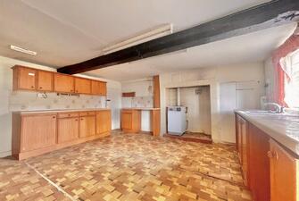 C8I9yo8Qt0ylws r4YY3PQ