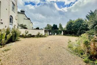 TrCI4dpDbnHhEHY9QNBhQumZXfs