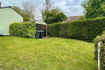 bUHvJ1C XUkSiWB2HLu7M5HJQXw