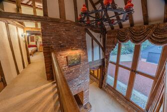 tVTsfXLQU02OFYdDR3Rs9A