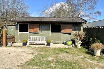 d1xxro5r80a1hYlZisfD2g