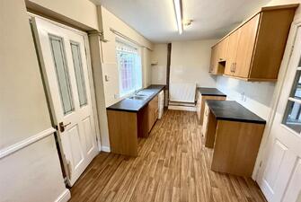 J2kRqAA UeU7SsWJe8xeg