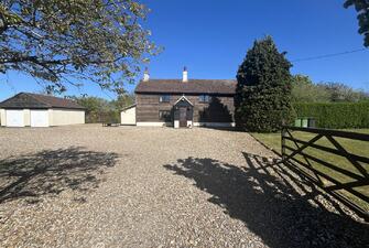 UxKvYZc2ikiFWbquwF4QKg