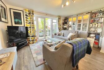 z6uyE HxkU2ThDJBZxsn w