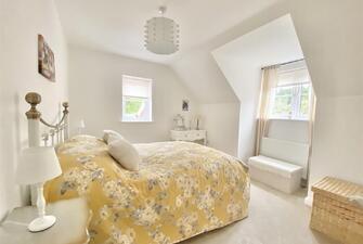 CG3OPsTcKkSJ7 15 v vTQ