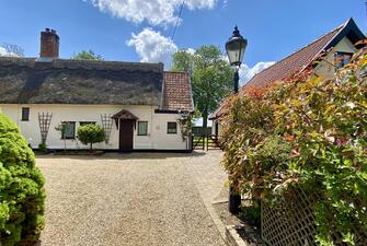 tKyY1pnAhUyNBewGhSMecA