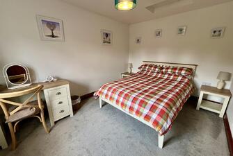 PahD36IVKEGaApTRIiHnPw