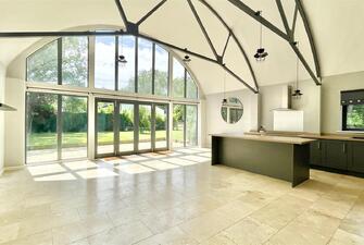 1Dotyebwr0 p8zULguyArw