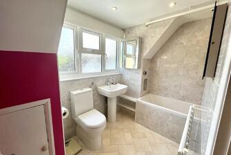 3CnrBldl3U b7SEkV3niOQ