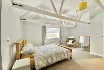 5h ECps tU 622ElxvMvUQ