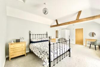 Lg4KO1jbcEecx4WRpFr0ZQ