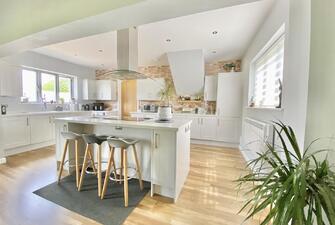 vjwd749dPESB1ERyCaQGUQ