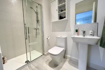 7AvMNcjU00ykPd90Iau46A