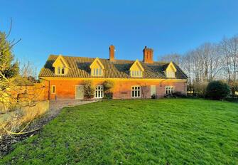 CH2JeNvNPjDjsx2V8RuSJLJAErM