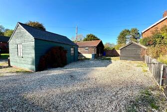 QhrVPzg cAvvckA7 0NebRIJUE