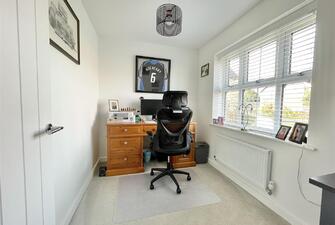 l3 hrN4c4E 3 z828 aZzg