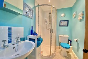 a3ZMbR1gWkibYoos4YhS0Q