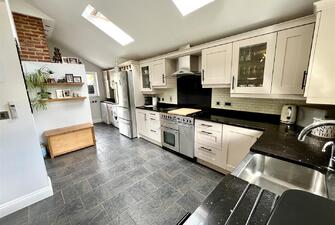 kzcFBK2k00iy6GsXwWjy9A