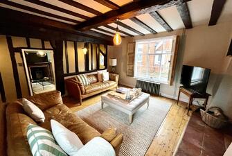 JkuAD1nUzEqRazsKWFAeJg