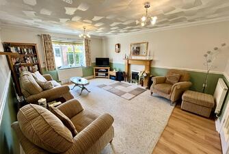 V2oY qxBdE23mNEahQGsUA