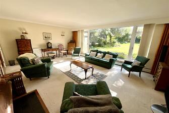 T52KSAz6jUCdlvdWjiBV g