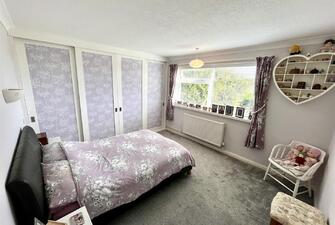 booLnHr V0e1RC30QGSL5g