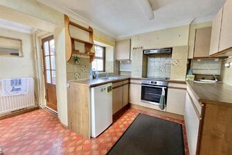 rB8TdorVBkuAUu1zryy1eA