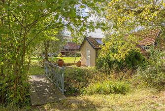 MYQDxetlG02 CMbcLUV1uA