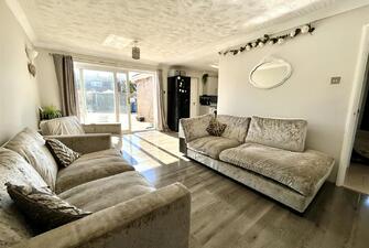 0Hd1WwVyL0WuRL7UeLiZ0g