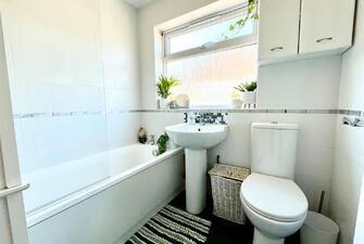 P1WgeFWc kyrzHKsDHTn4Q