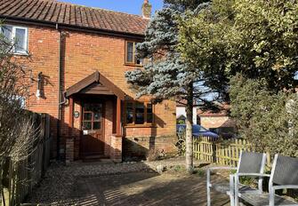 oHXAX1uqXU21hUIA7 jeQQ