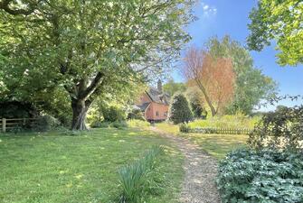 X5TizZEijEyUdOf FljH2Q