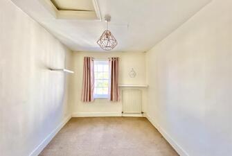 4erAZx50MUy5qzKnfzJfJw