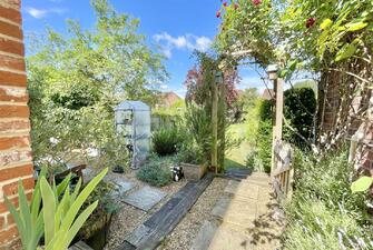 hcbB8vNEPkqwzuKSLKz pQ