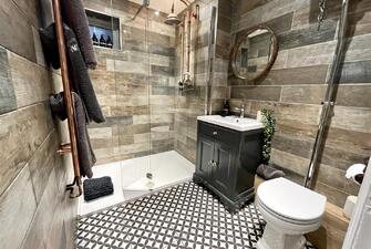 ci gsKBCWEmP4hir3 vDlA