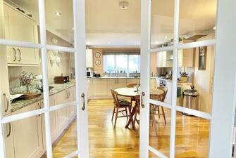 HdqEb8ZVOka8vrTrJBtzKA