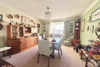 u KInqS83UeNxMZKo3vklQ