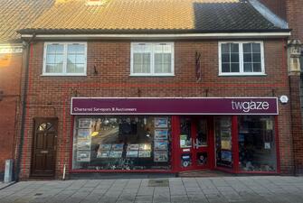 vmNek620H0OtVZ7f8eaY6A