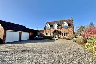 jneUDEqkdUC70j79Ek x0w