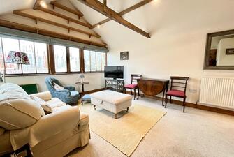 TT8uj8XB EayrrJ7e4k3NQ