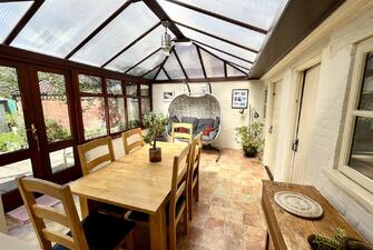 vuvaPlTf 0u1wArXUMgtLA