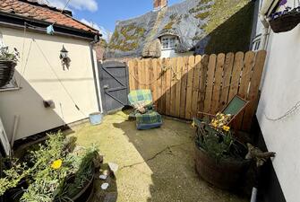 6cuSw1fh60iG HARMxIzGA