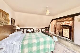 Q9NPQf3wEkGFeiDcaaYNPg