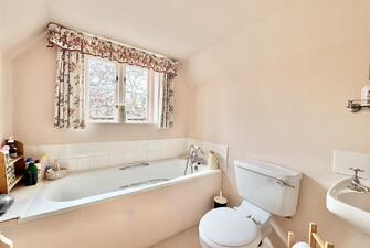 TN4JnIROakWREVXvioP1ug