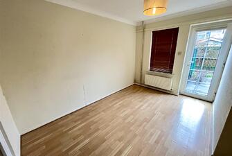 5Q ZJQfw2EybGUezhQmaUw