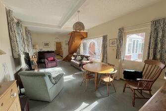 KZ5VKvS6E0 0JZjs6JmGcg