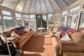 z1uiBCUgT0qdsLMQFxX1vg