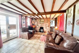 eUO0TMZ8mEiH5 VyupSNIA