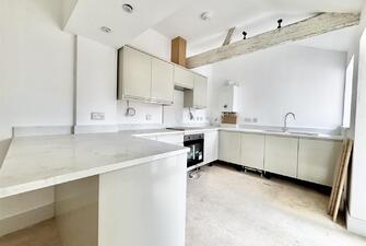 iaxvmaGB10CgNys7toAGXw