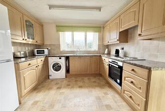 iAKC1cnUU0WAu0eDRGxjsA